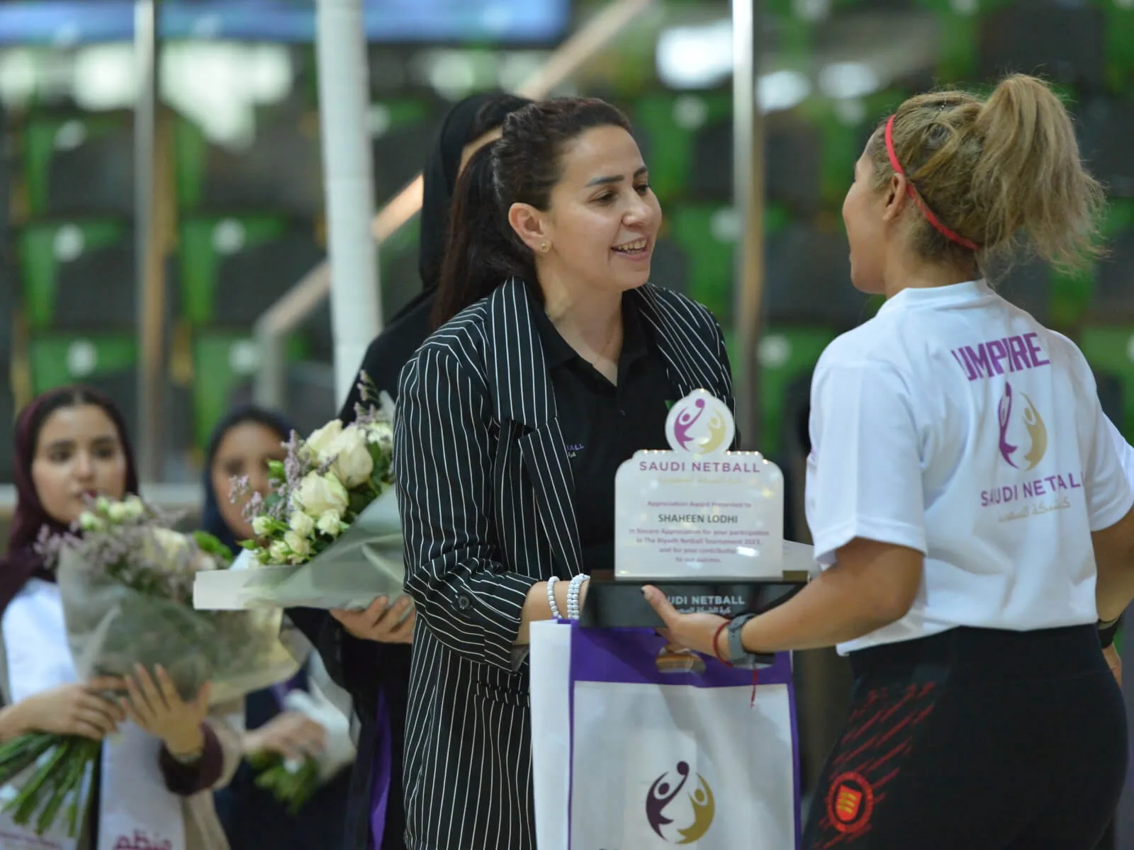 المظلة الرسمية لكوادر ولاعبات كرة الشبكة نحو منصات التميز
